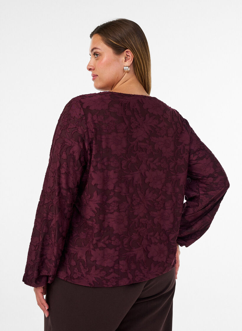 Gjennomsiktig bluse med blomstertekstur og lange ermer, R&oslash;d, Model image number 2