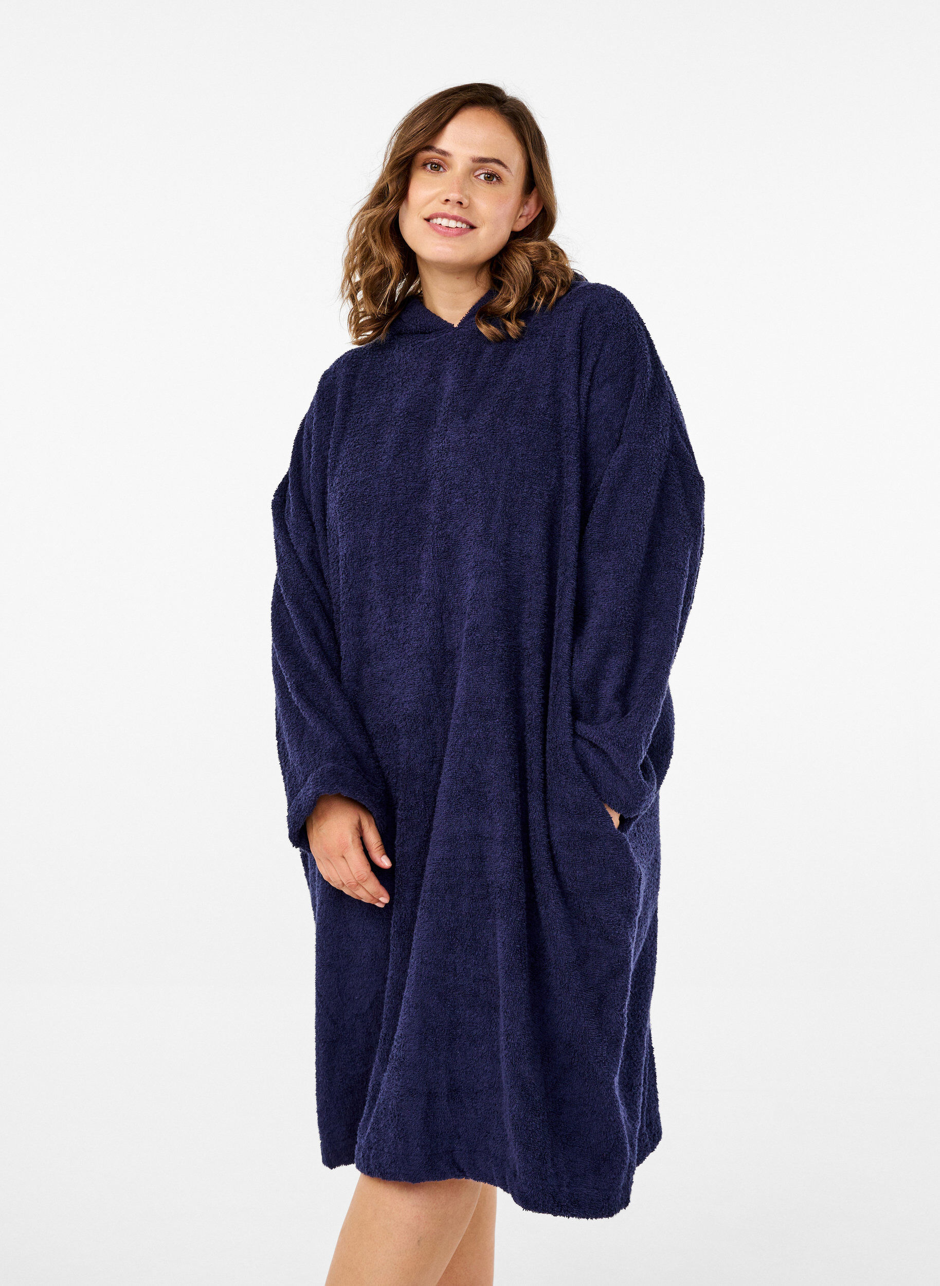 Zizzi Terryponcho med hette, Navy Blazer, Model image number 0