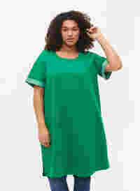 Kjole med korte ermer og splitt, Jolly Green, Model