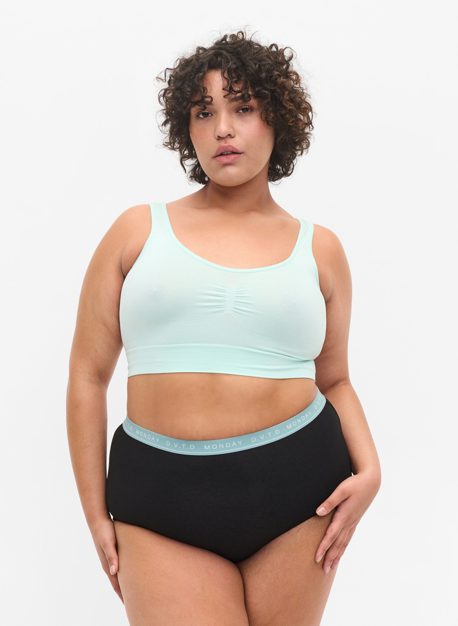 Zizzi Hipstertruse i bomull med ukedager, 7 stk.a, Multi Pastel Pack, Model image number 0