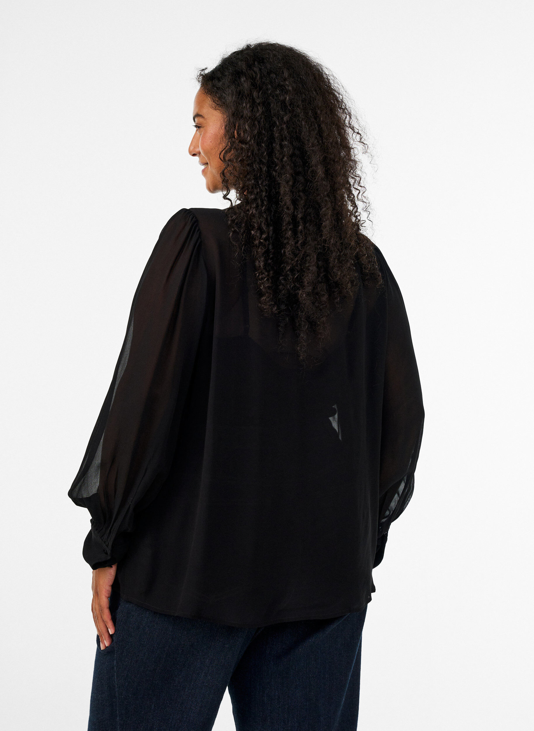 ZizziViskosebluse med en volangkrage, Svart, Model image number 2