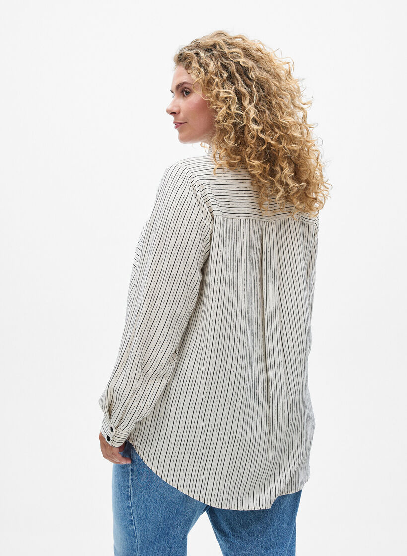 Skjorte med stripemønster, White Stripe, Model