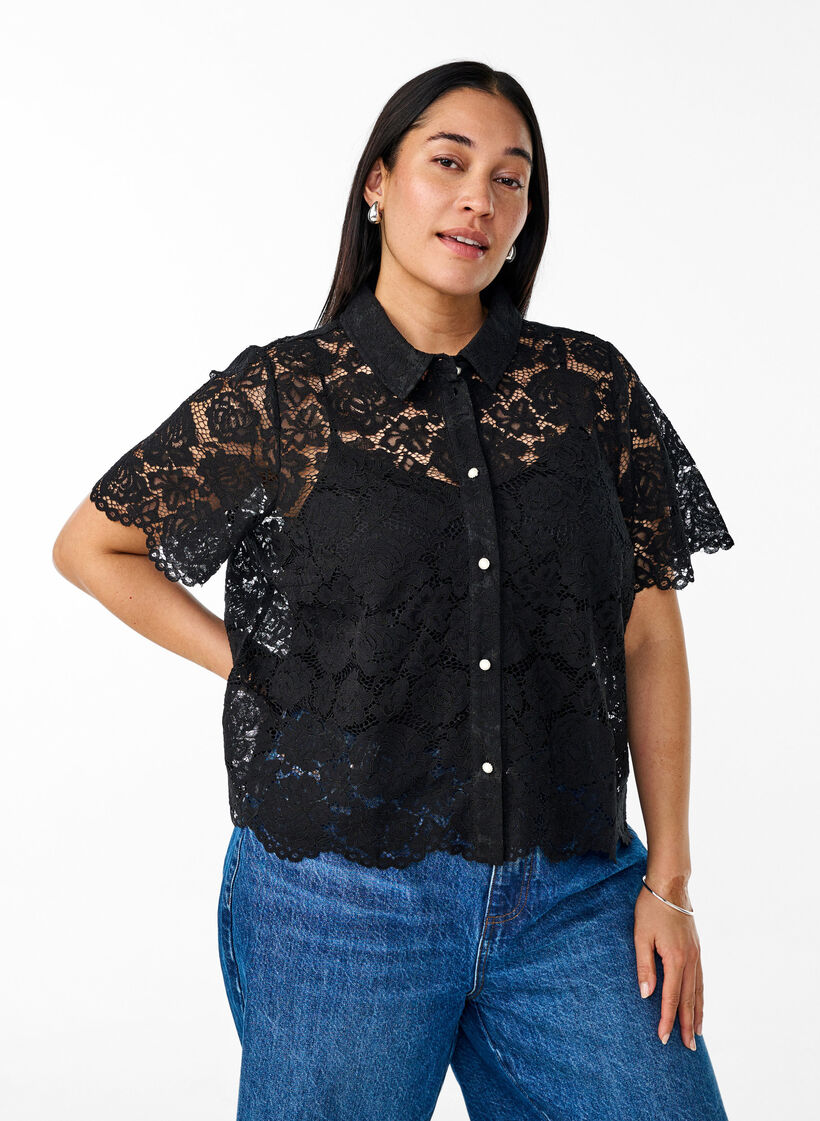 Skjortebluse i blonde med perleknapper, Svart, Model image number 0
