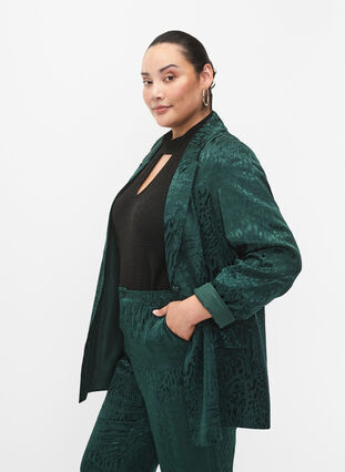 Zizzi Blazer i viskose med tone-i-tone trykk, Ponderosa Pine, Model image number 2