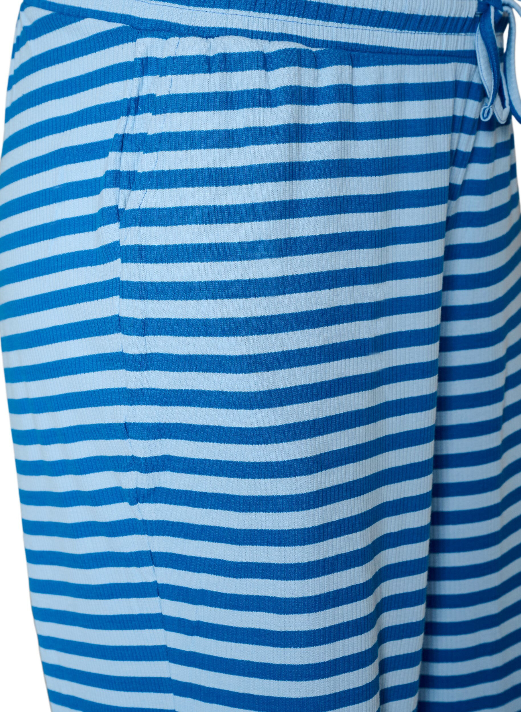 ZizziStripete pyjamasbukser med h&oslash;y midje og vide ben, Bl&aring;, Packshot image number 2