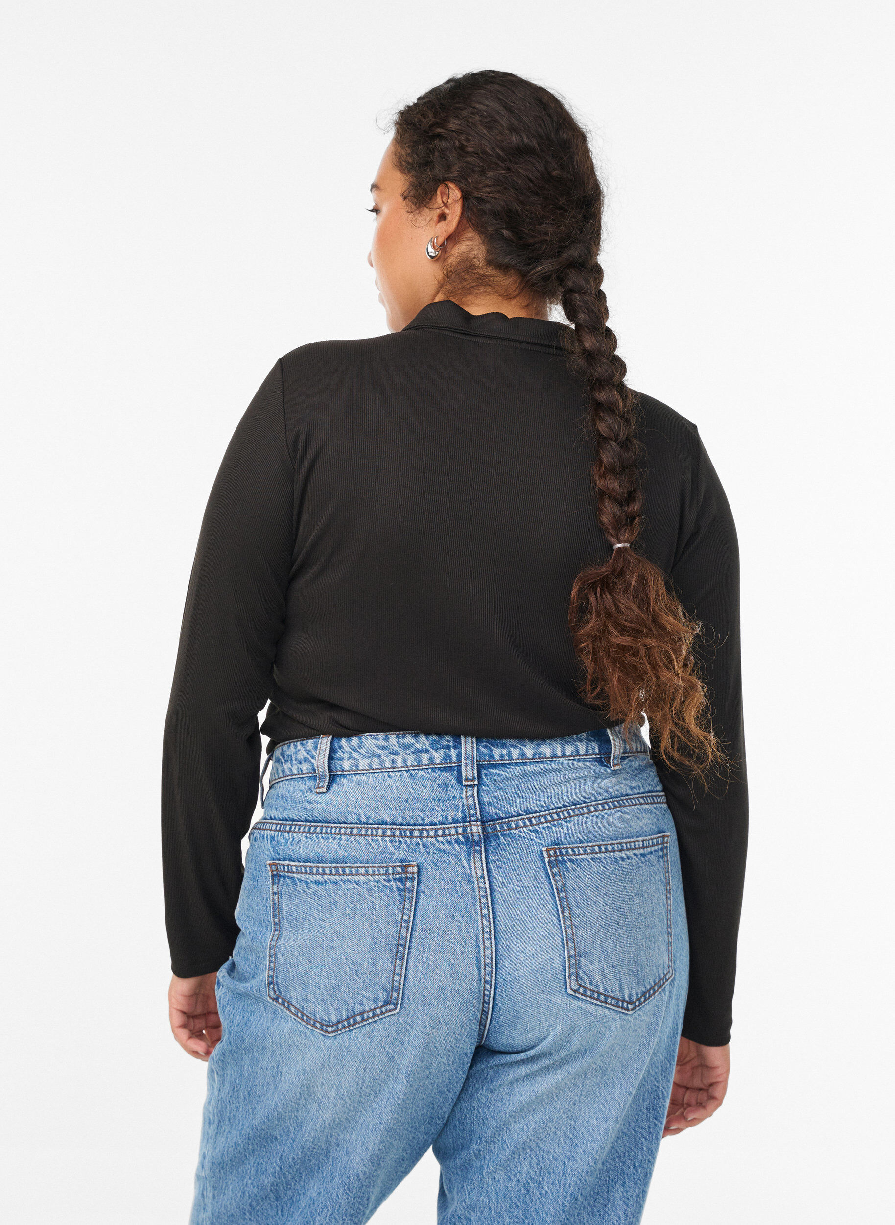 Zizzi Poloskjorte i myk ribb med lange ermer, Svart, Model image number 2