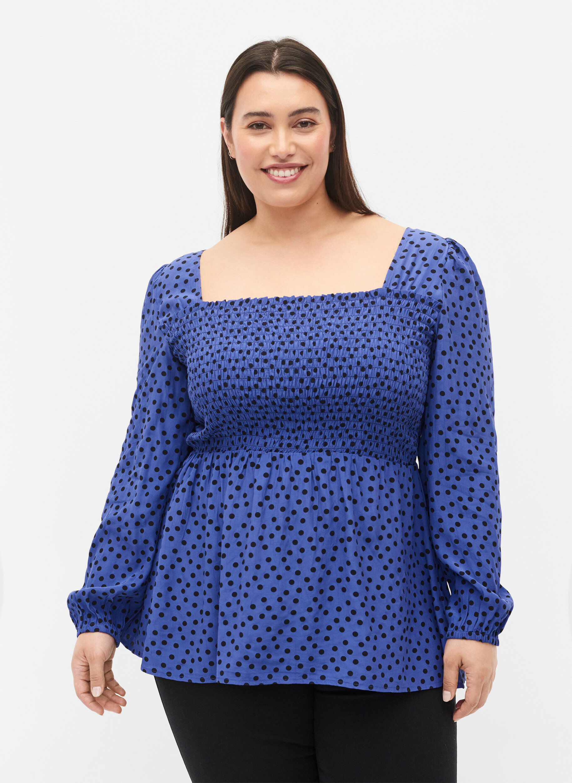 Zizzi Prikkete bluse i viskose med smock, R.Blue w. Black Dot, Model image number 0
