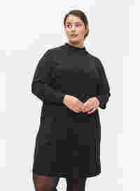Ensfarget kjole med V-hals og 3/4-ermer, Black, Model