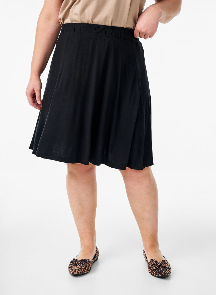 Løst viskoseskjørt, Svart, Model image number 2