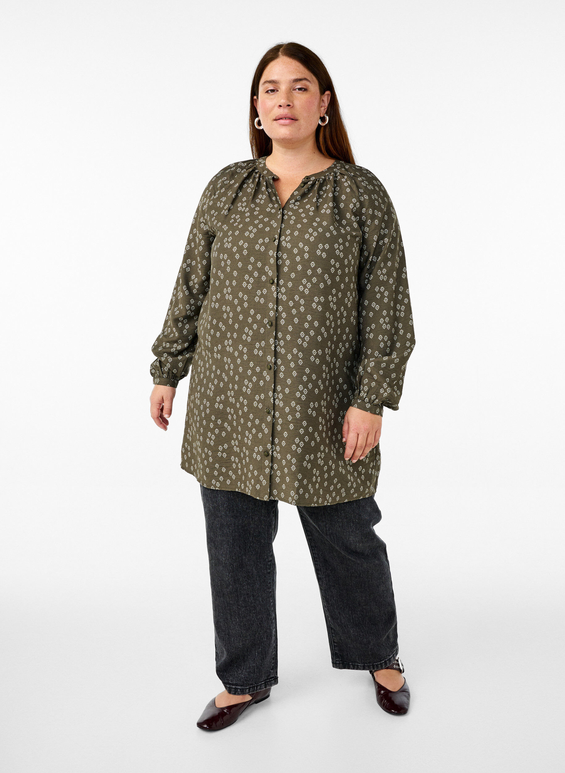 Zizzi Langermet tunika med blomstertrykk, Gr&oslash;nn, Model image number 1