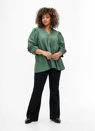 Zizzi Bluse med ruffles, Duck Green, Model image number 2