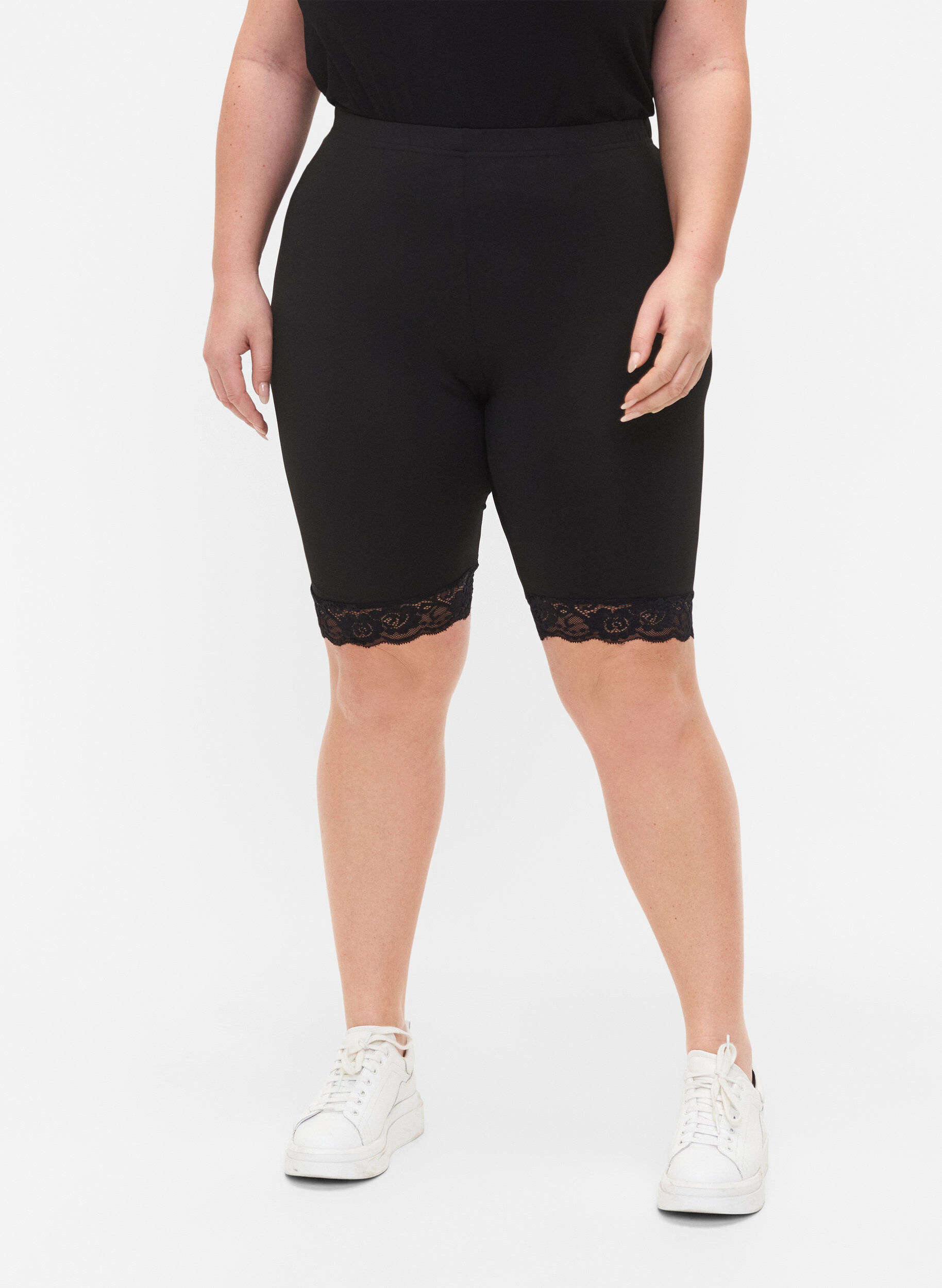 Zizzi Sykkelshorts med blondekant, 2 stk., Black / Black, Model image number 2