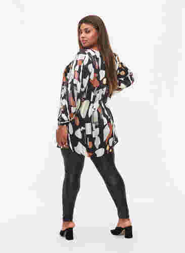 Stretchy coated leggings, Black, Model image number 1