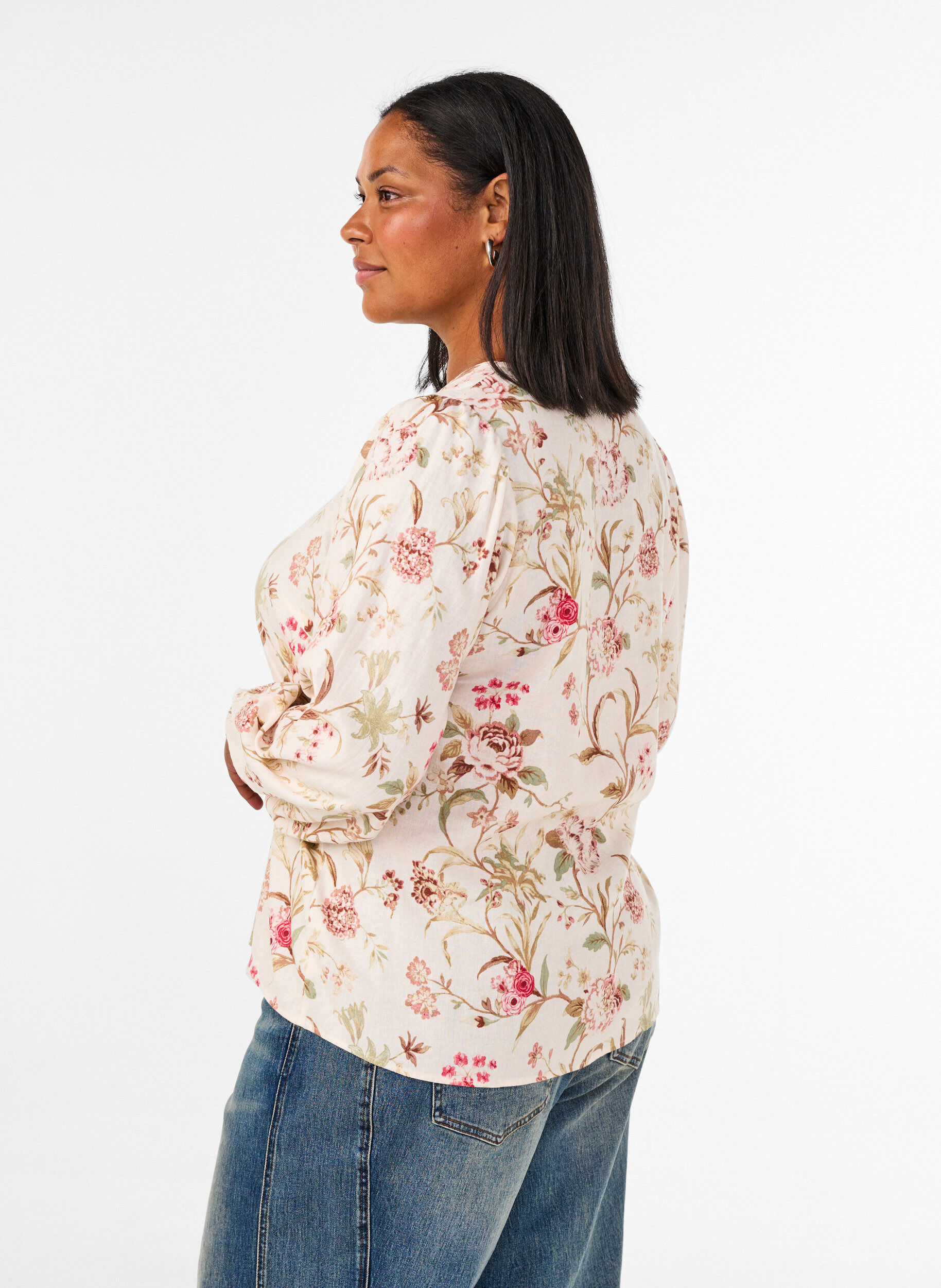 ZizziBluse med blomstertrykk i lin og viskose med lange ermer, Vanilje, Model image number 2