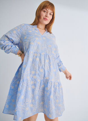 Zizzi Kjole med broderte blomster og lange ermer, Della Robbia Blue, Image image number 0