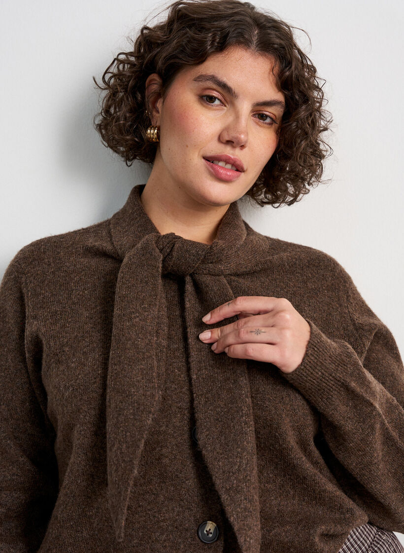 Cardigan med sl&oslash;yfeb&aring;nd og knapper, Brun, Model image number 3