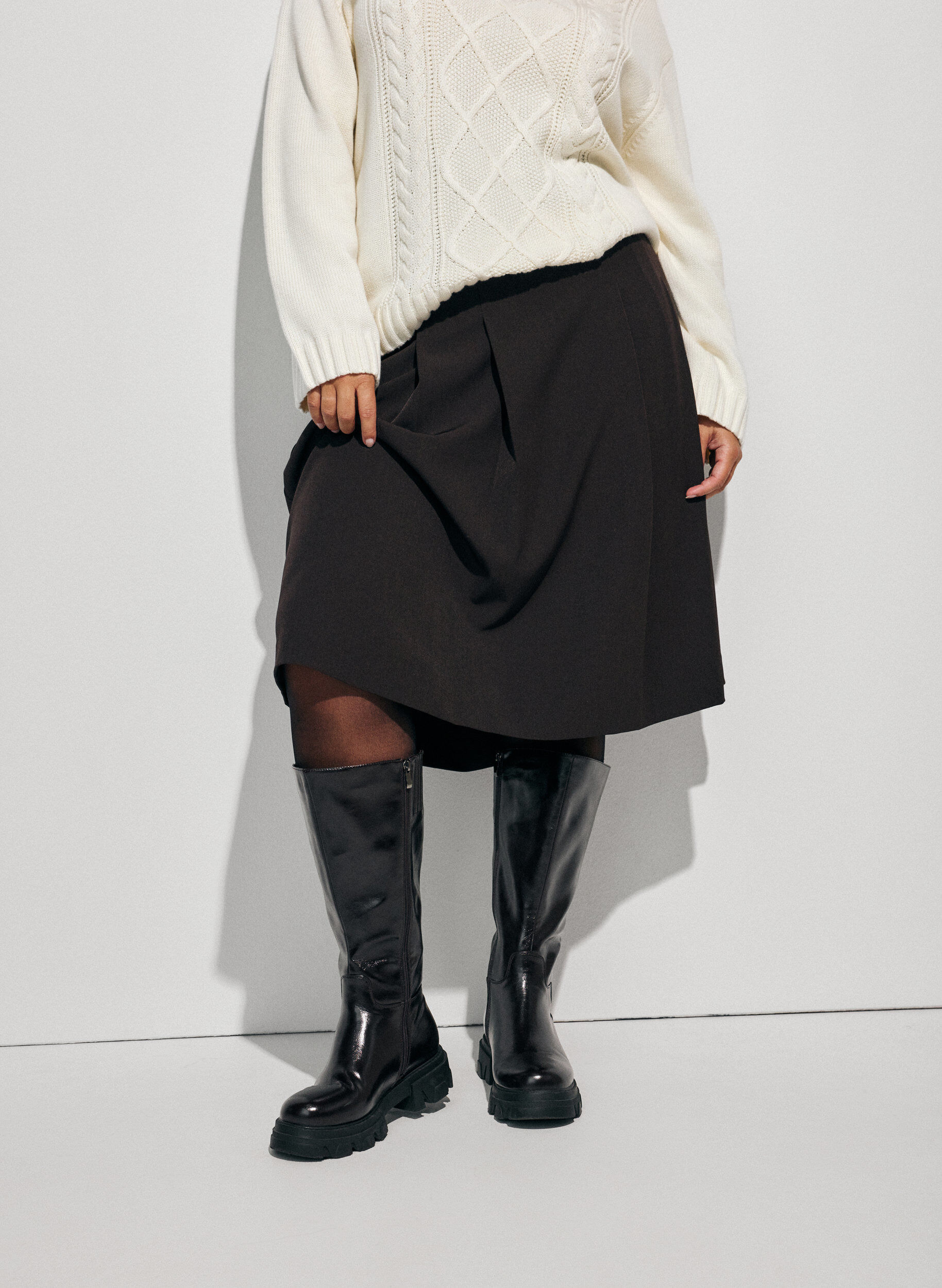 ZizziKnelangt A-linje skj&oslash;rt, Brun, Model image number 2