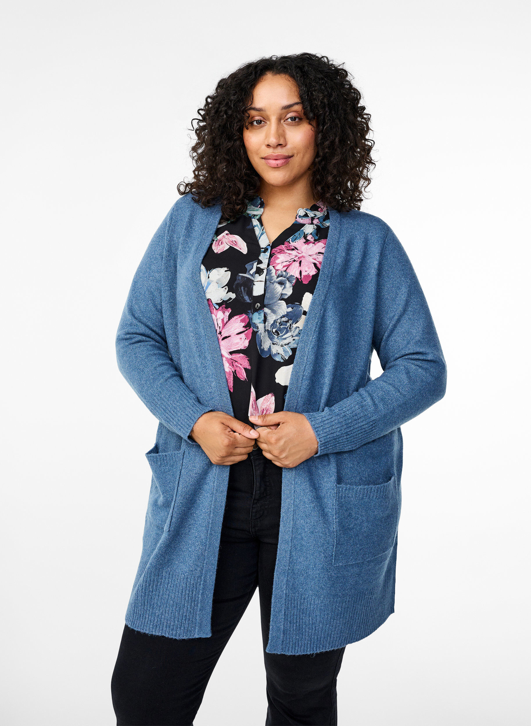ZizziRibbestrikket cardigan med lommer, Bl&aring;, Model image number 0