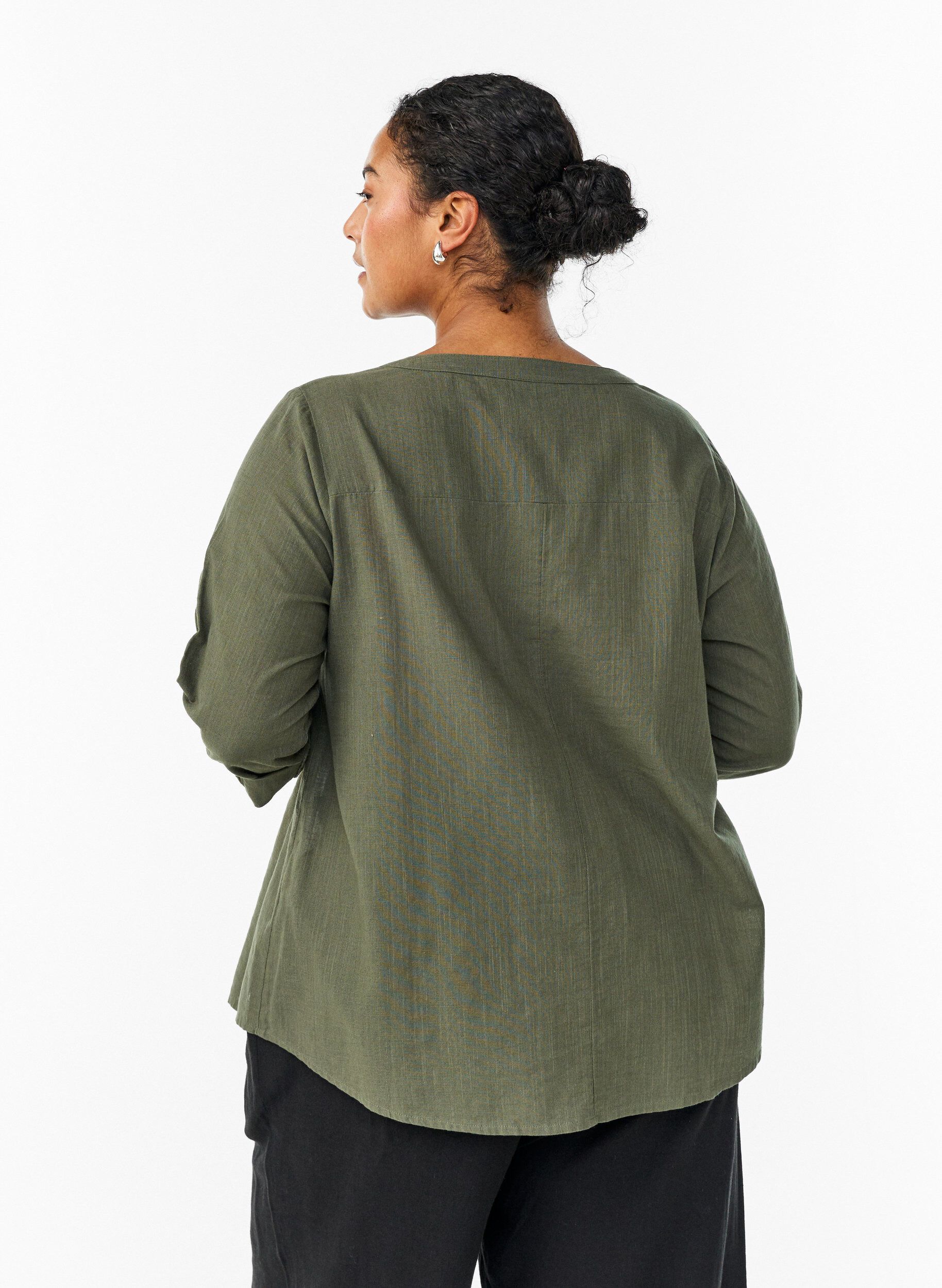 ZizziBluse i bomull med V-hals, Gr&oslash;nn, Model image number 2