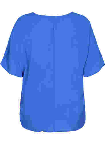Kortermet viskosebluse med V-hals, Dazzling Blue, Packshot image number 1