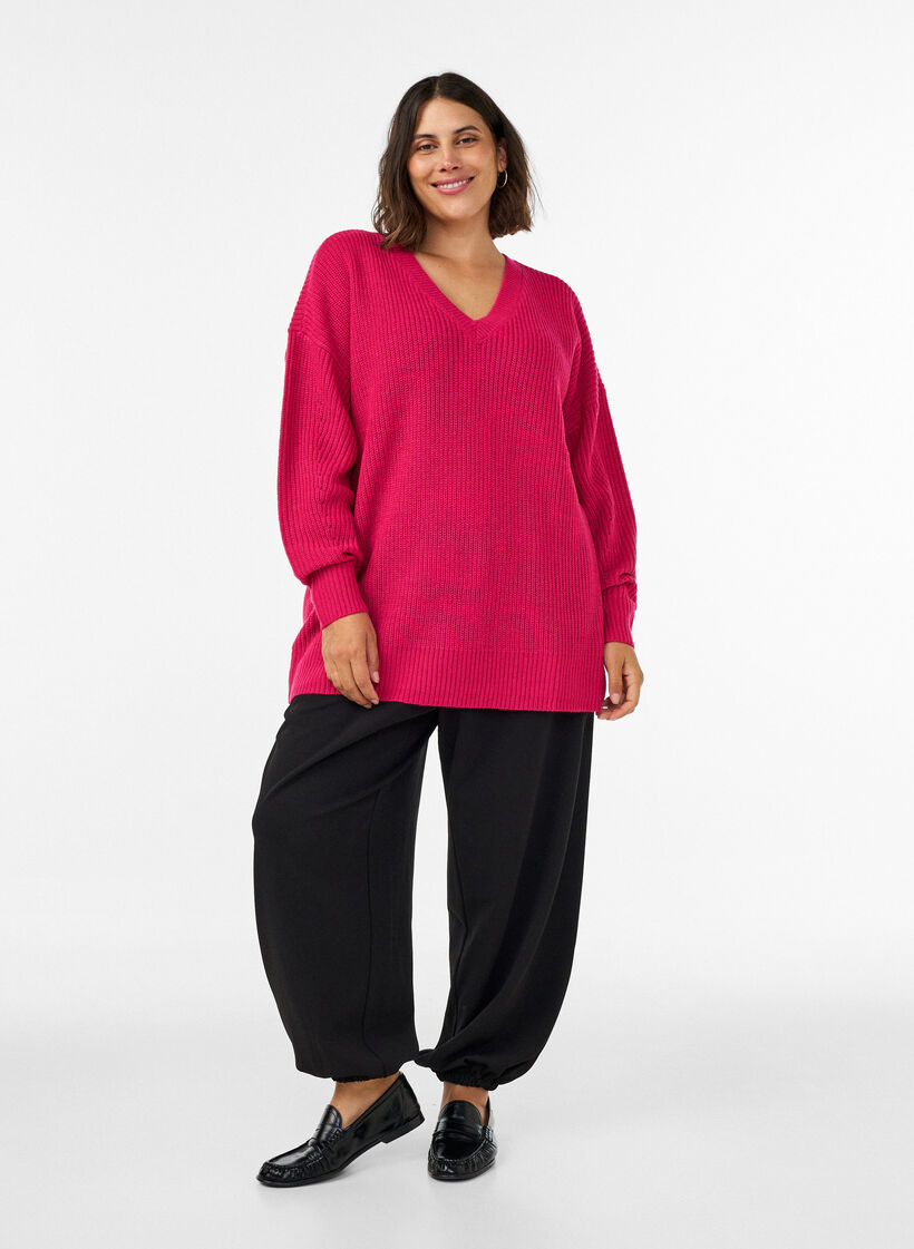 Lang ribbestrikket bluse med V-hals, Rosa, Model image number 1