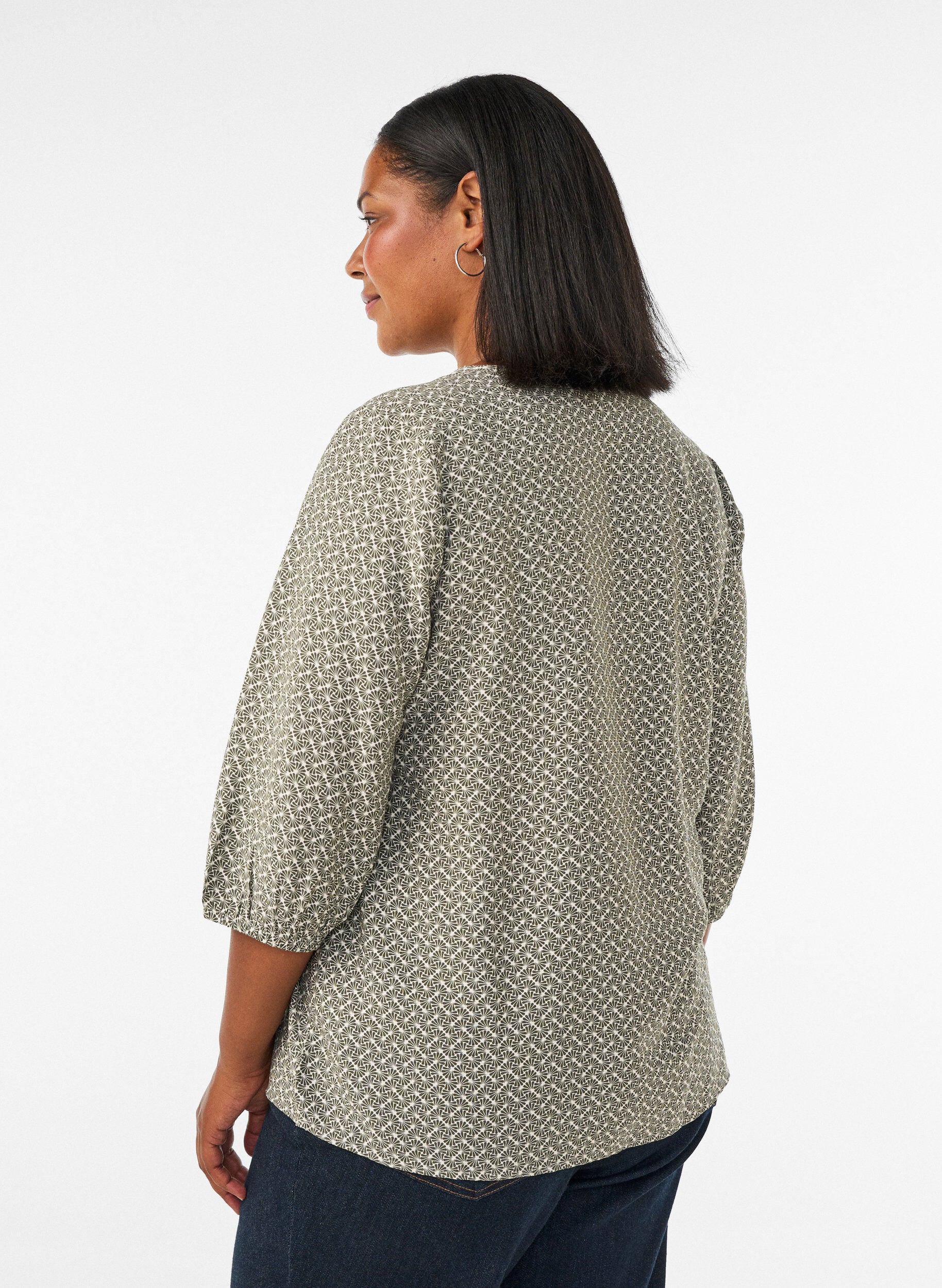 ZizziM&oslash;nstret viskosebluse med 3/4-ermer, Gr&oslash;nn, Model image number 2