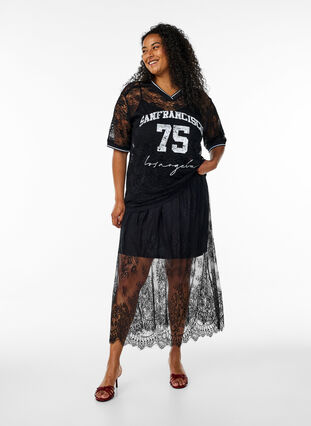 Zizzi Sporty blonde t-skjorte med løs passform, Black Bright White, Model image number 2