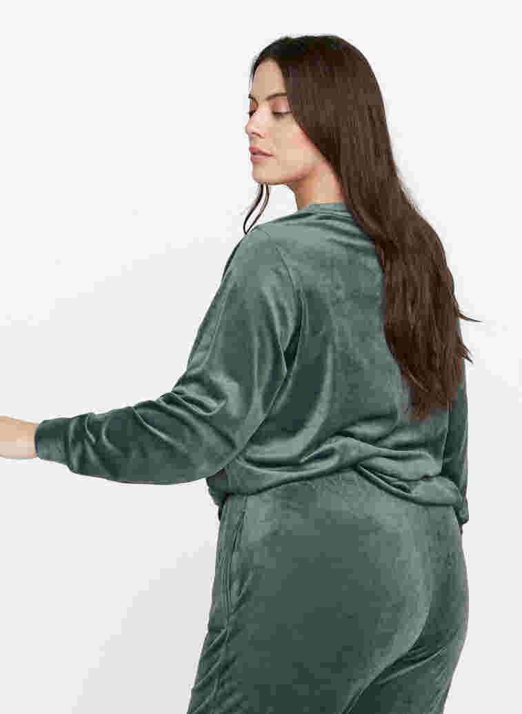 Langermet velourbluse med knyting, Balsam Green, Model image number 1