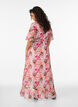 Chiffon maxikjole med V-hals og rysjekant, , Model image number 1