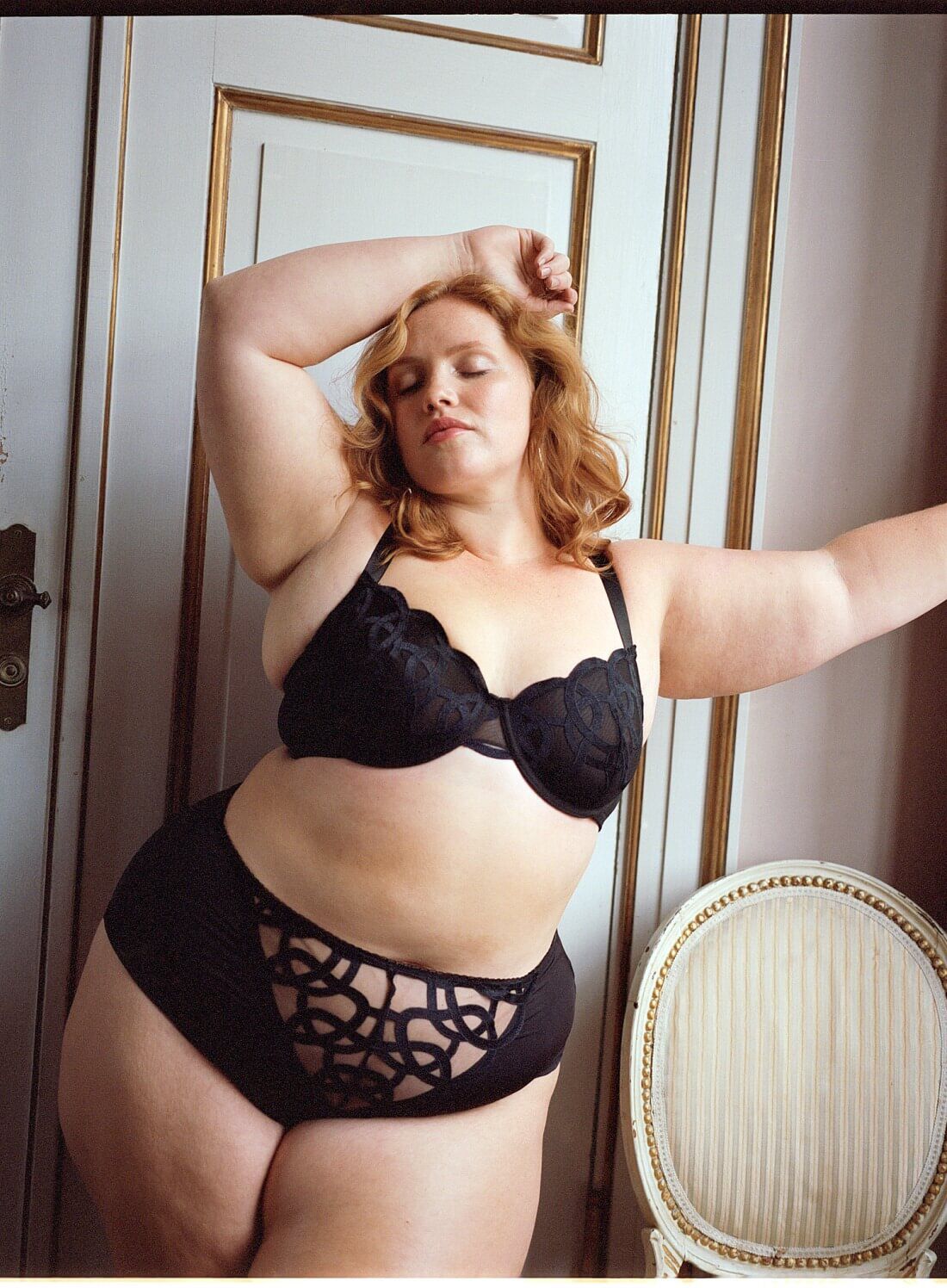 Balconette-sett med grafiske blonder, , Model