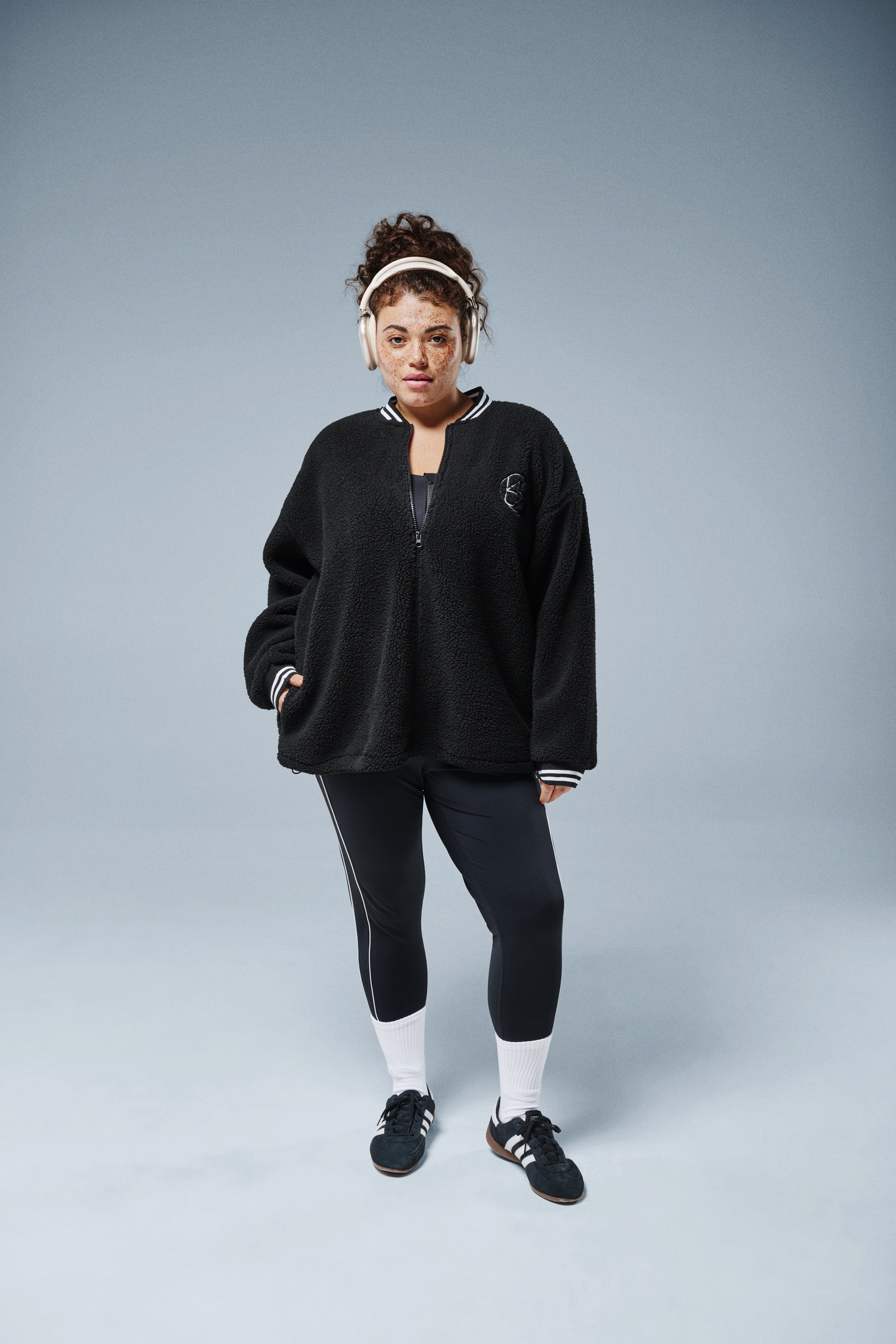 Teddyfleecejakke med stripete detaljer, , Model