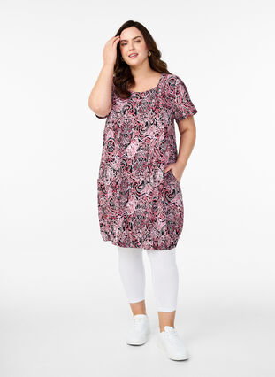 Zizzi Kortermet bomullskjole med trykt mønster, Svart, Model image number 1