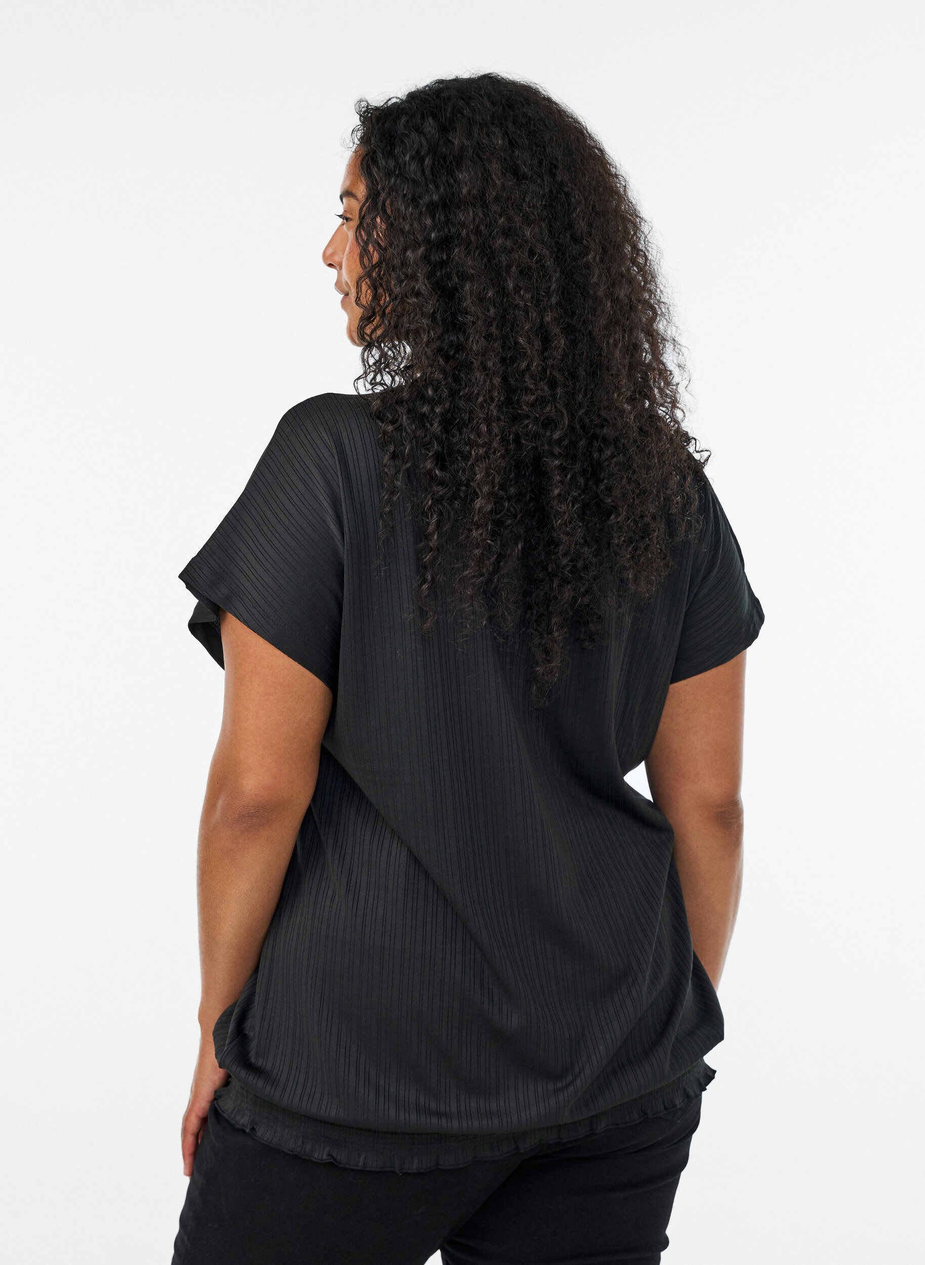 ZizziJerseybluse med teksturerte striper og en smocket fold, Svart, Model image number 2