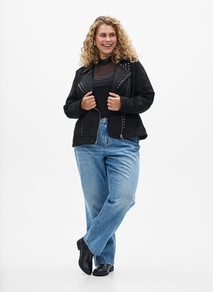 Zizzi Imitert semsket skinn bikerjakke med nagler, Black, Model image number 2