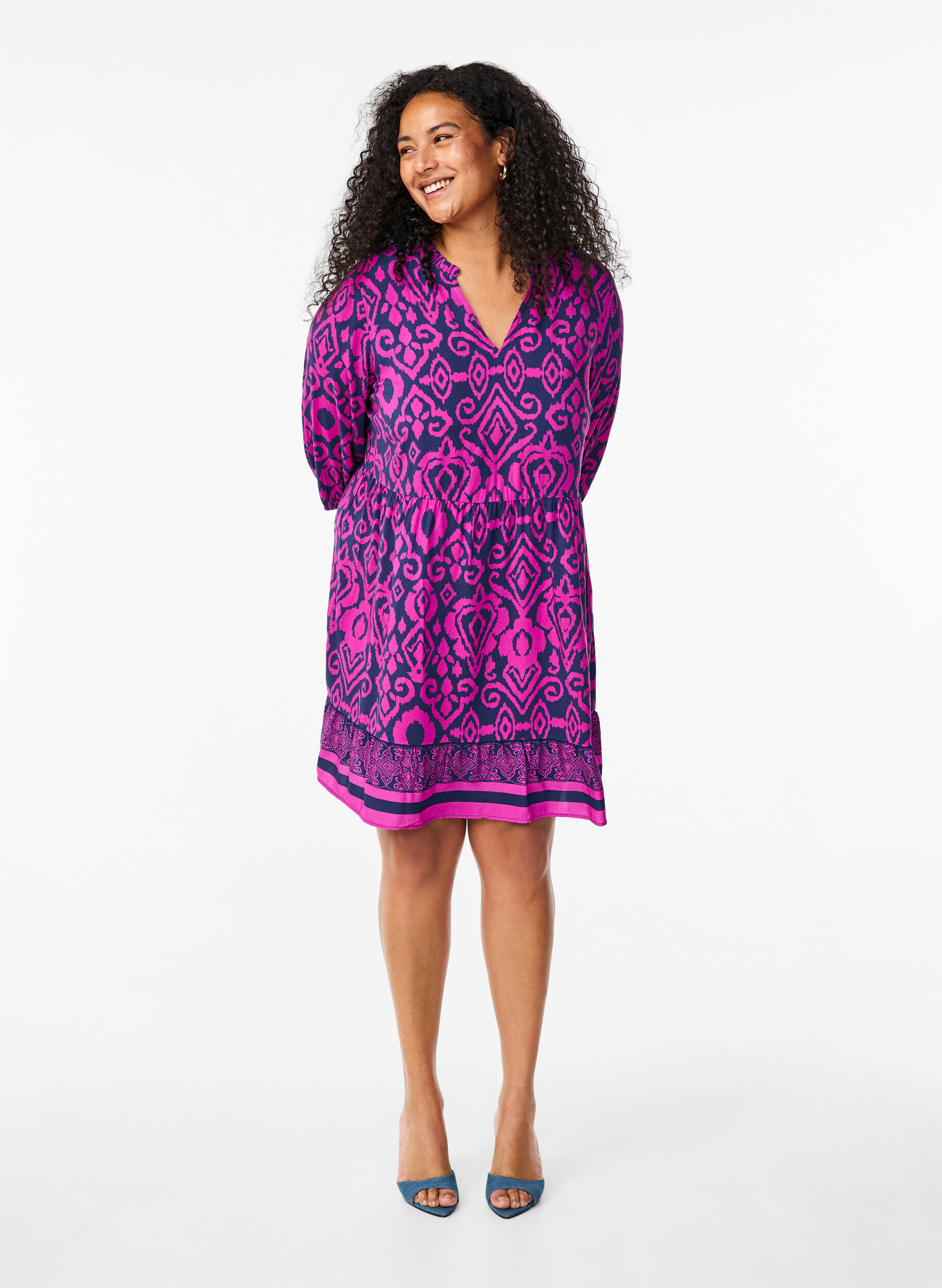 Zizzi Kort kjole med trykk og a-form, Night Sky AOP, Model image number 2