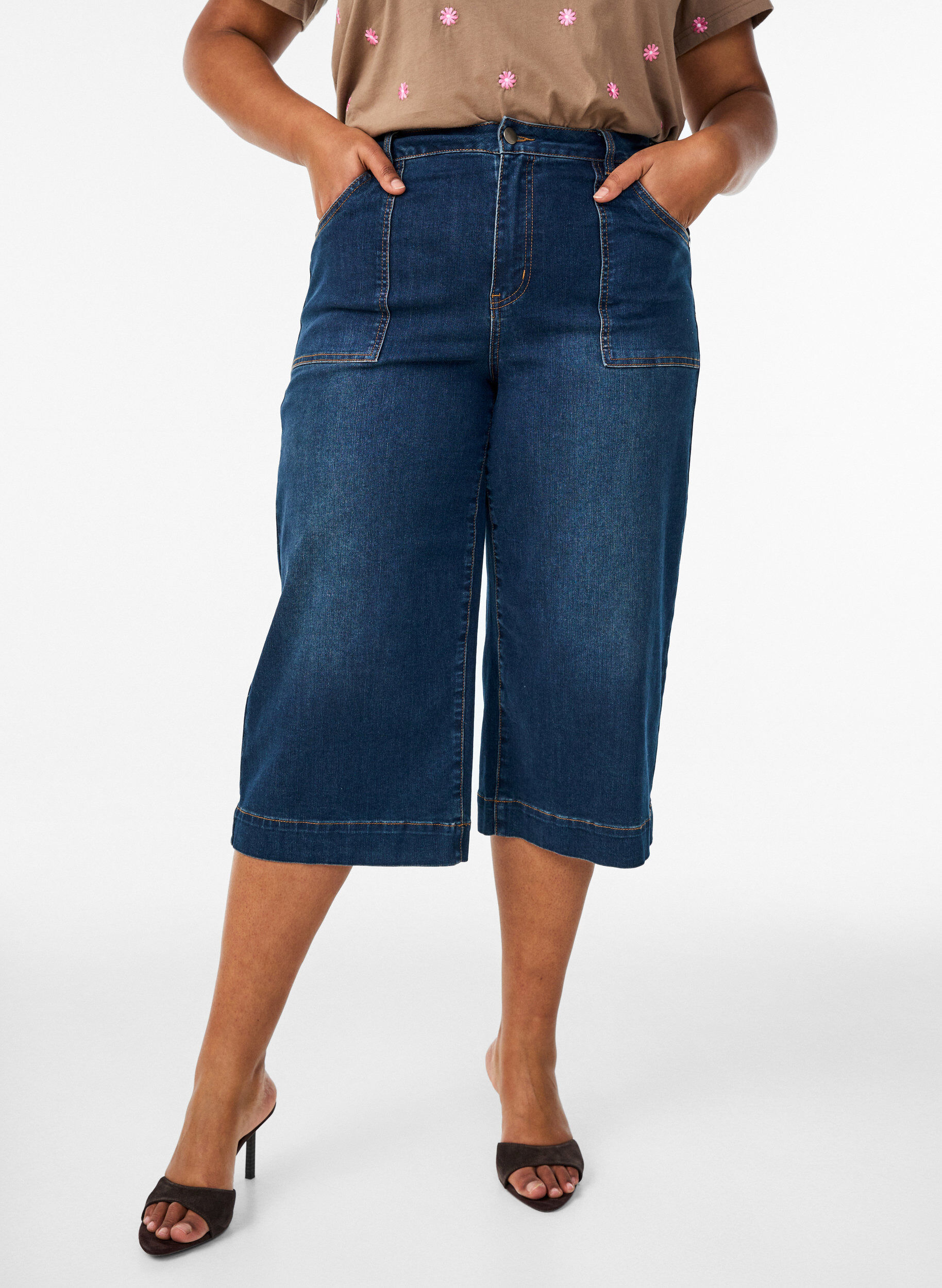 Denimknickers med vide ben, Bl&aring;, Model