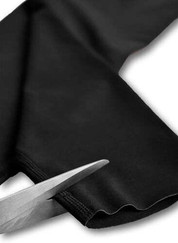 CORE, SUPER TENSION TIGHTS - Treningstights med innvendig lomme, Black, Model image number 3
