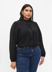 Skjortebluse i viskose med volangkrage, Black, Model