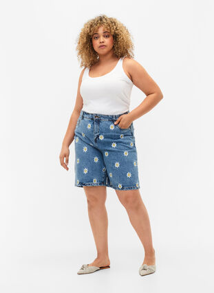 Mille shorts med høyt liv og broderte blomster , Light Blue Flower, Model image number 3