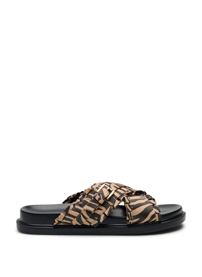 Wide fit - Slip-on sandal med volangkanter, Zebra AOP, Packshot