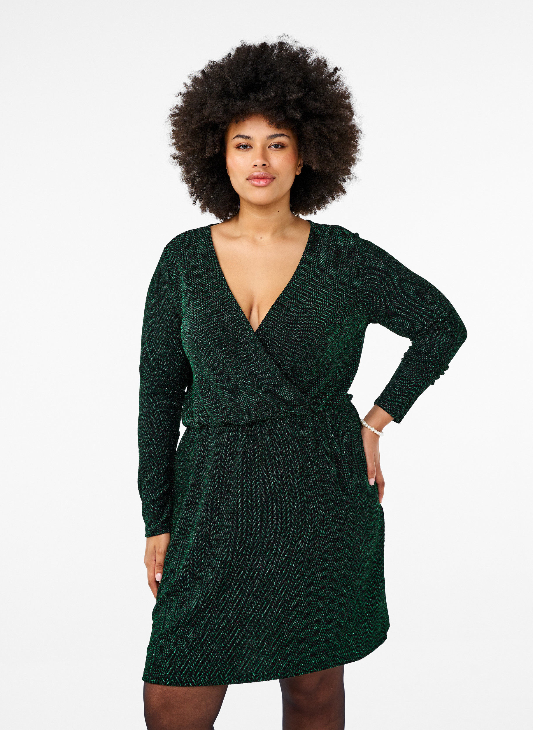 Zizzi Glitterkjole med sikksakkm&oslash;nster, Scarab ZigZagShimmer, Model image number 0