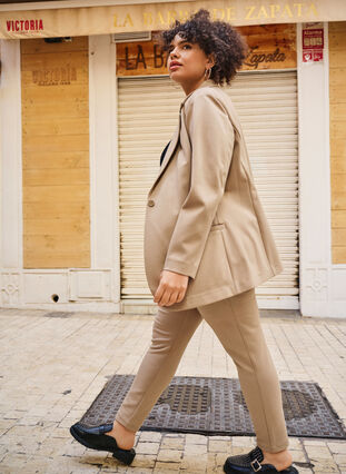 Zizzi Korte bukser med lommer, Beige, Image image number 1