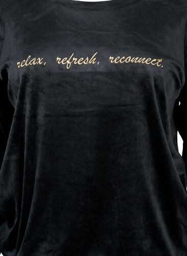 Velourbluse med brodert tekst, Black, Packshot image number 2