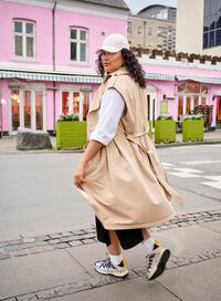 Vest til våren, , Model