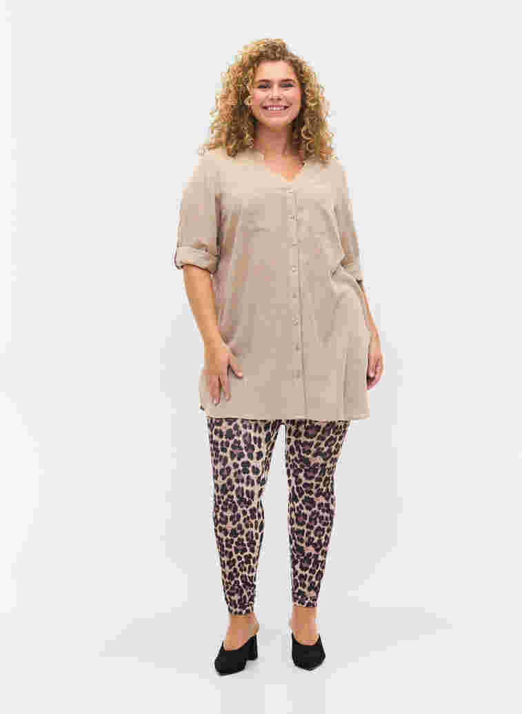Leggings med mønster, Black Leo AOP, Model