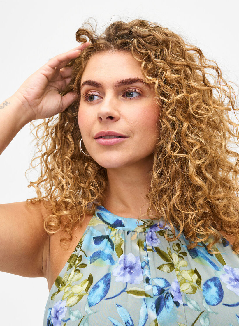 Blomstret maxikjole med halterneck, Wrought Iron AOP, Model image number 3