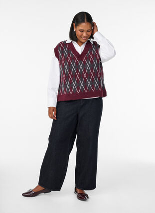Zizzi Strikkevest med v-hals og argyle-mønster, Rød, Model image number 1