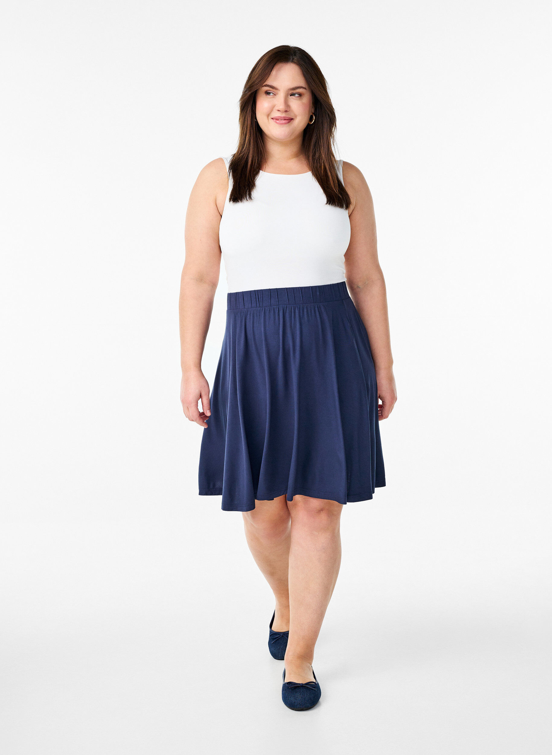 Zizzi L&oslash;st viskoseskj&oslash;rt, Bl&aring;, Model image number 1