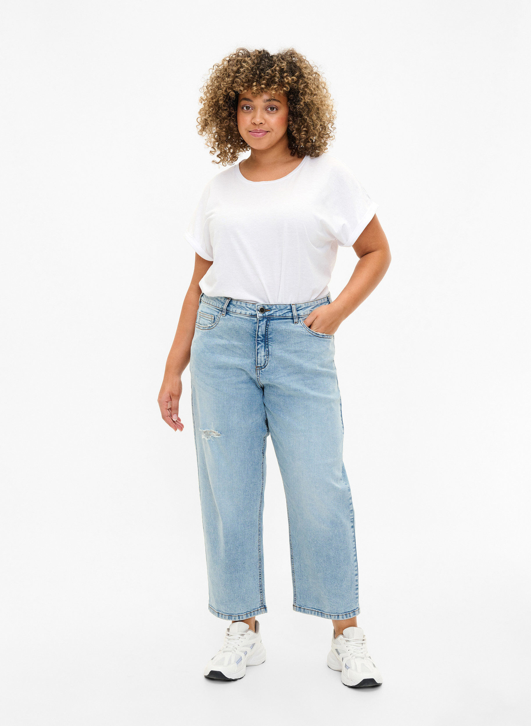 Zizzi Cropped Vera jeans med destroy-detaljer	, Blue Denim, Model image number 0