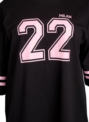 Zizzi Oversized college T-skjorte med 3/4 ermer, Svart, Packshot image number 2